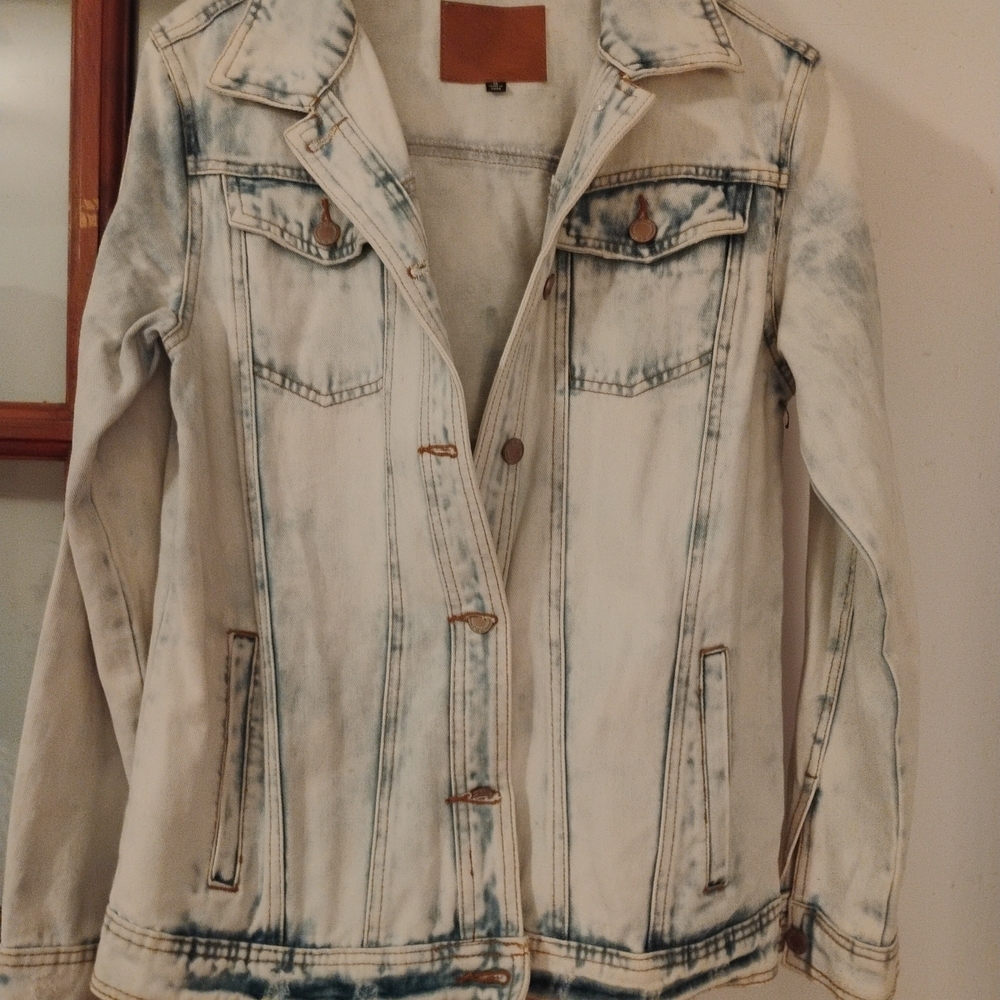 Women's Faded Denim Jacket